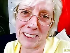 Babička je stará sviňa