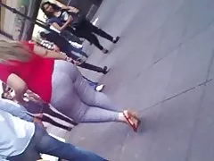 Že zadok! (zrelé veľmi bohaté) ii